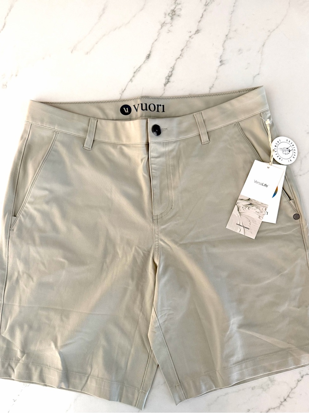 Vuori Performance Shorts - Light Sage
